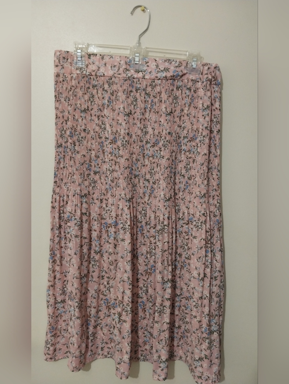 Pleated Floral Midi Skirt - Pink